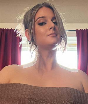 Pull oversize et surprise dessous