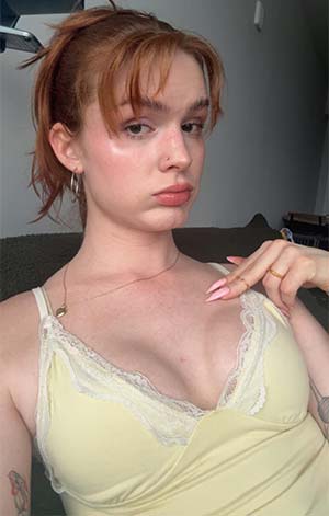 Jeune trannie féminine de 23 ans sur Pantin